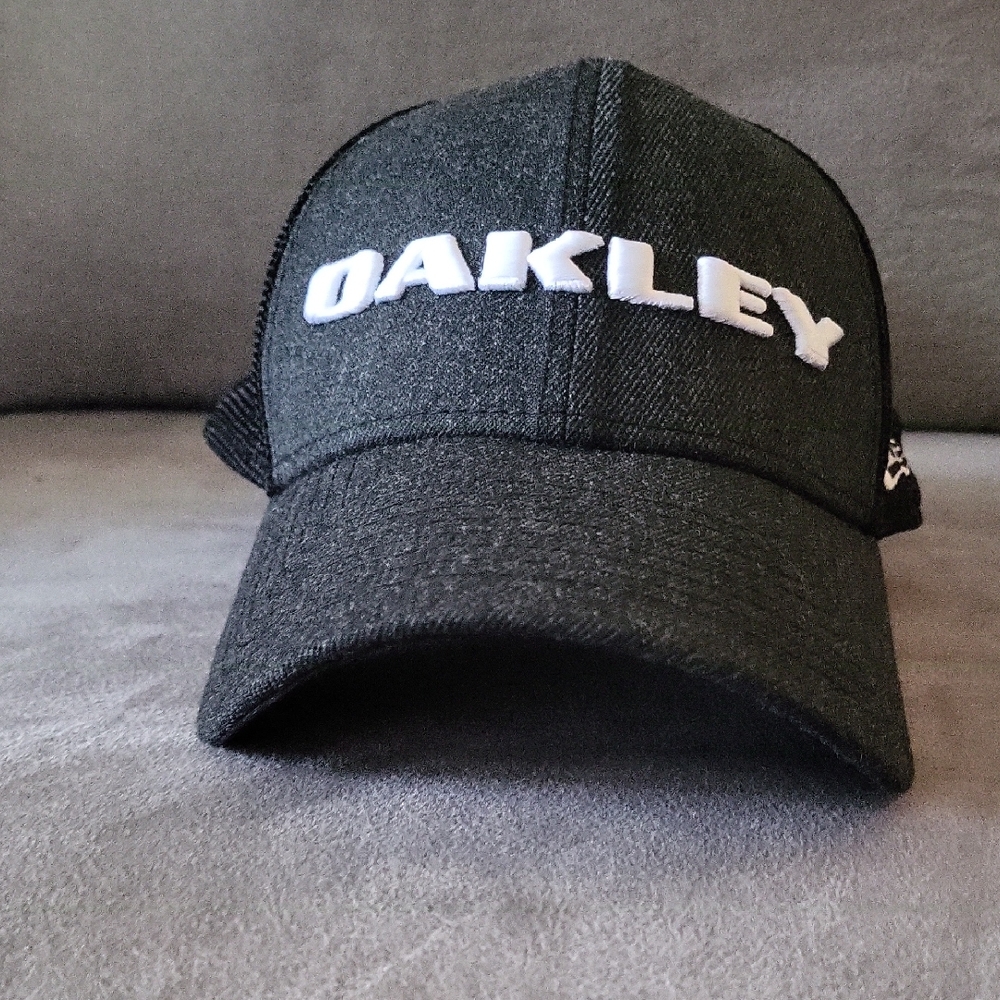 Oakley Black Hat with White Logo